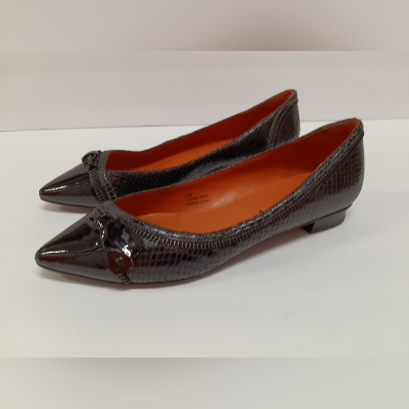VIA SPIGA Black Leather & Patent Leather Pointy Flats with Zipper Accent - Picture 4 of 12
